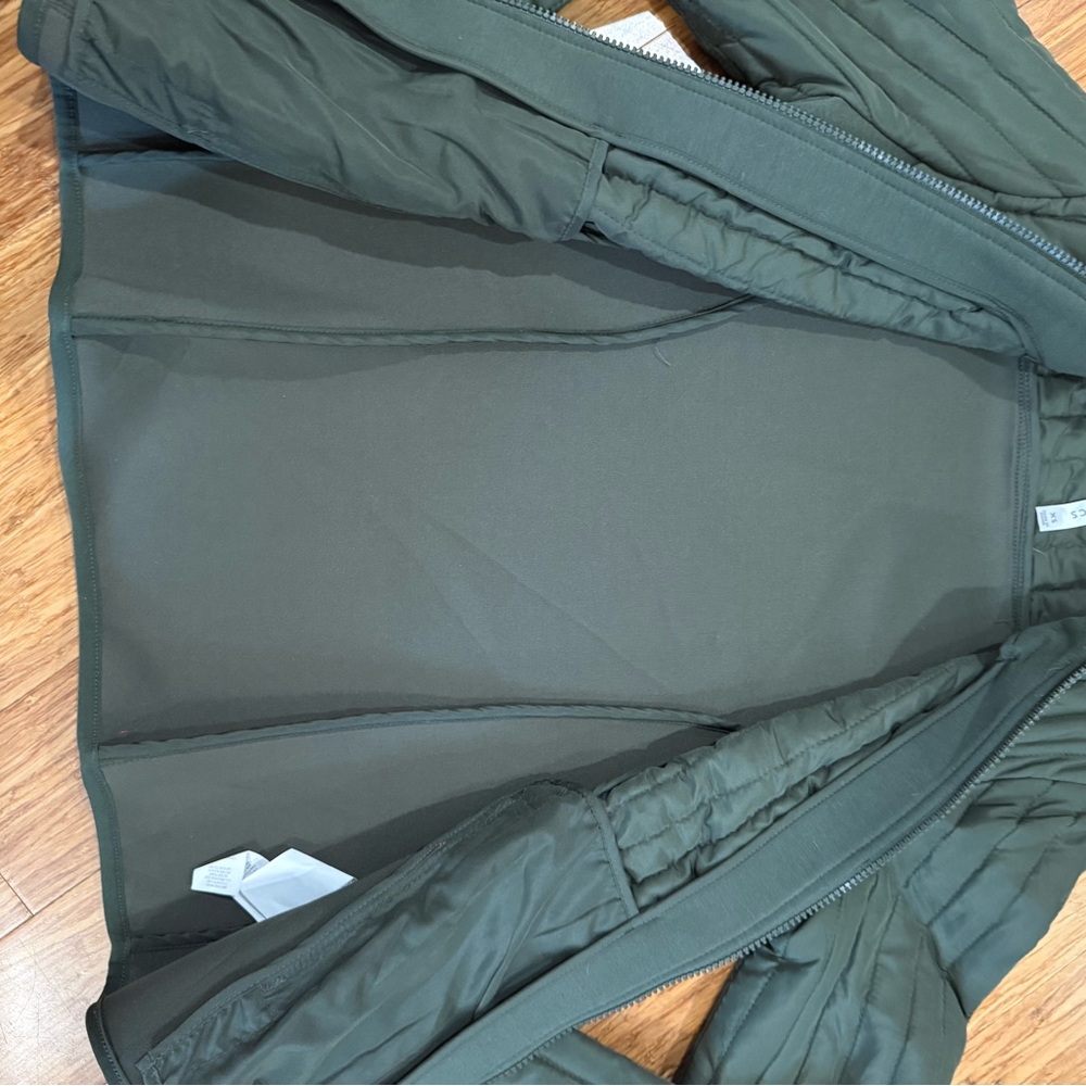 Fabletics Quilted Jacket - Picture 4 of 6